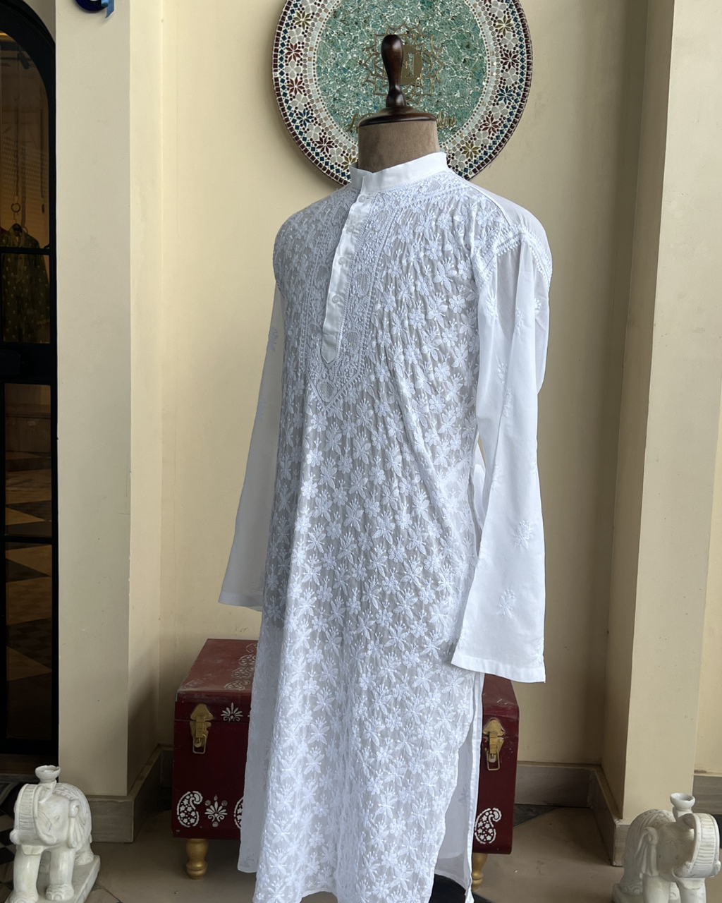 Men’s White Chikankari Kurta – Front Embroidered Handcrafted Kurta | House of Nandini