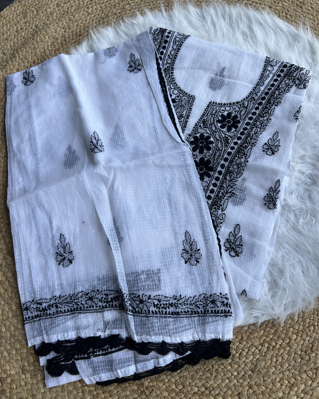 Floral Design Unstitched Kurti Dupatta Set – Elegant & Fresh Ethnic Wear