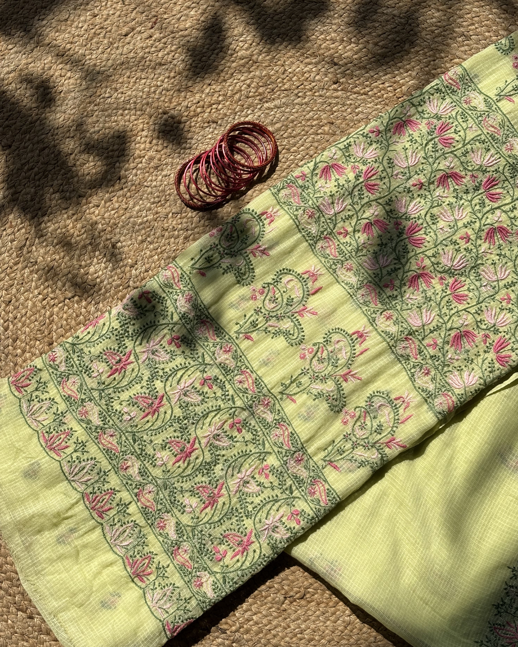 Elegant Green Kota Doria Saree – Lightweight & Handcrafted Grace