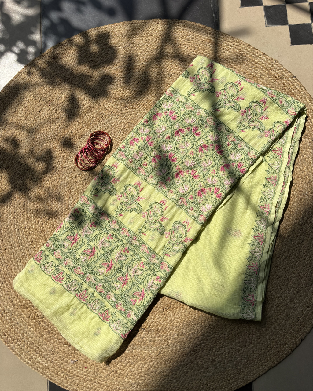 Elegant Green Kota Doria Saree – Lightweight & Handcrafted Grace