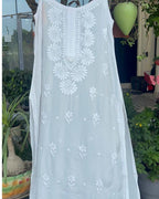 Sleeveless Muslin Chikankari Kurti | Lucknow Chikankari Gurgaon