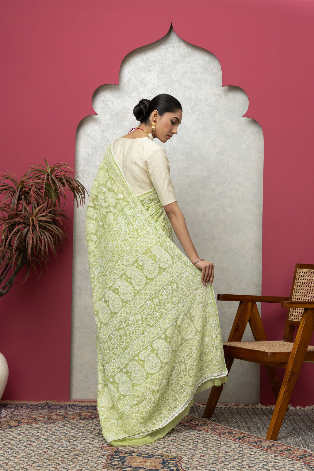 Green Georgette Saree with Matching Blouse – Elegant & Flowing