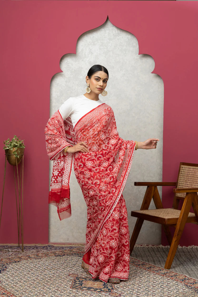 Green Georgette Saree with Matching Blouse – Elegant & Flowing