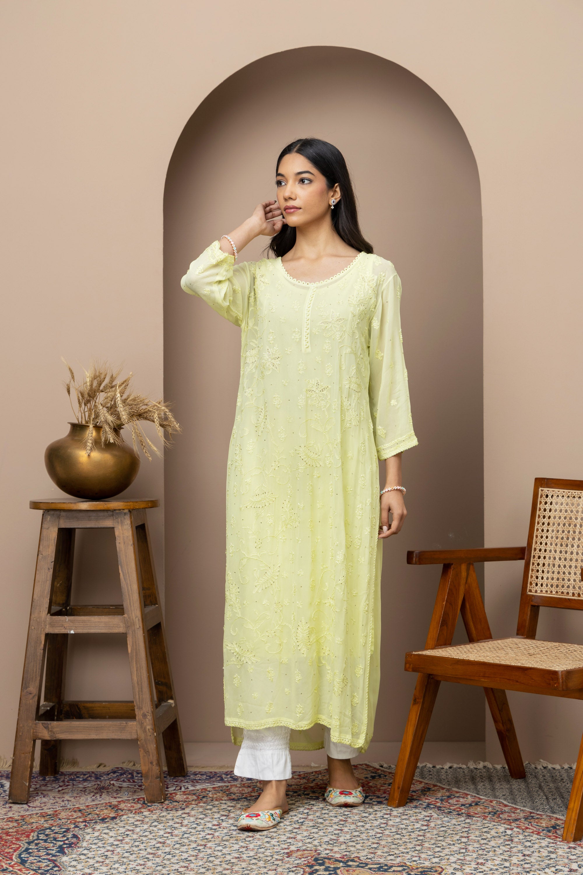 Elegant Green Loop Kurti with Chikankari Detailing – Stylish Long Ethnic Wear for Women