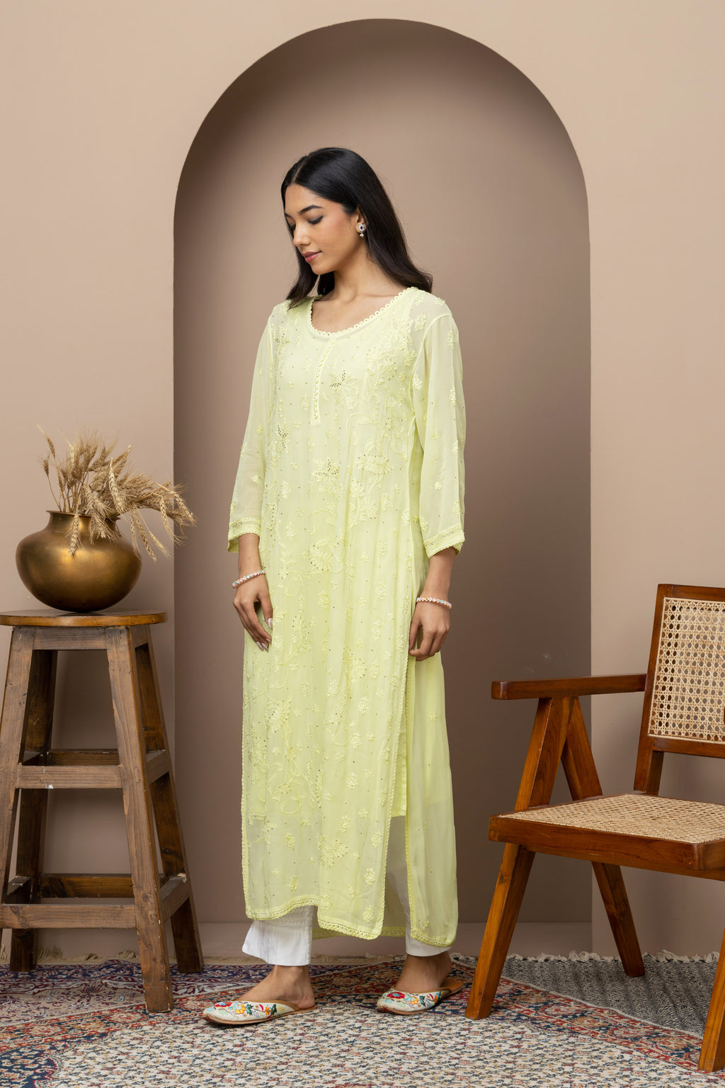Elegant Green Loop Kurti with Chikankari Detailing – Stylish Long Ethnic Wear for Women