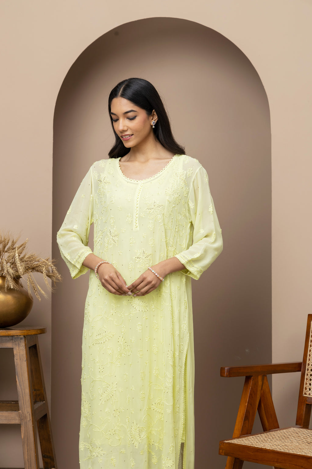Elegant Green Loop Kurti with Chikankari Detailing – Stylish Long Ethnic Wear for Women