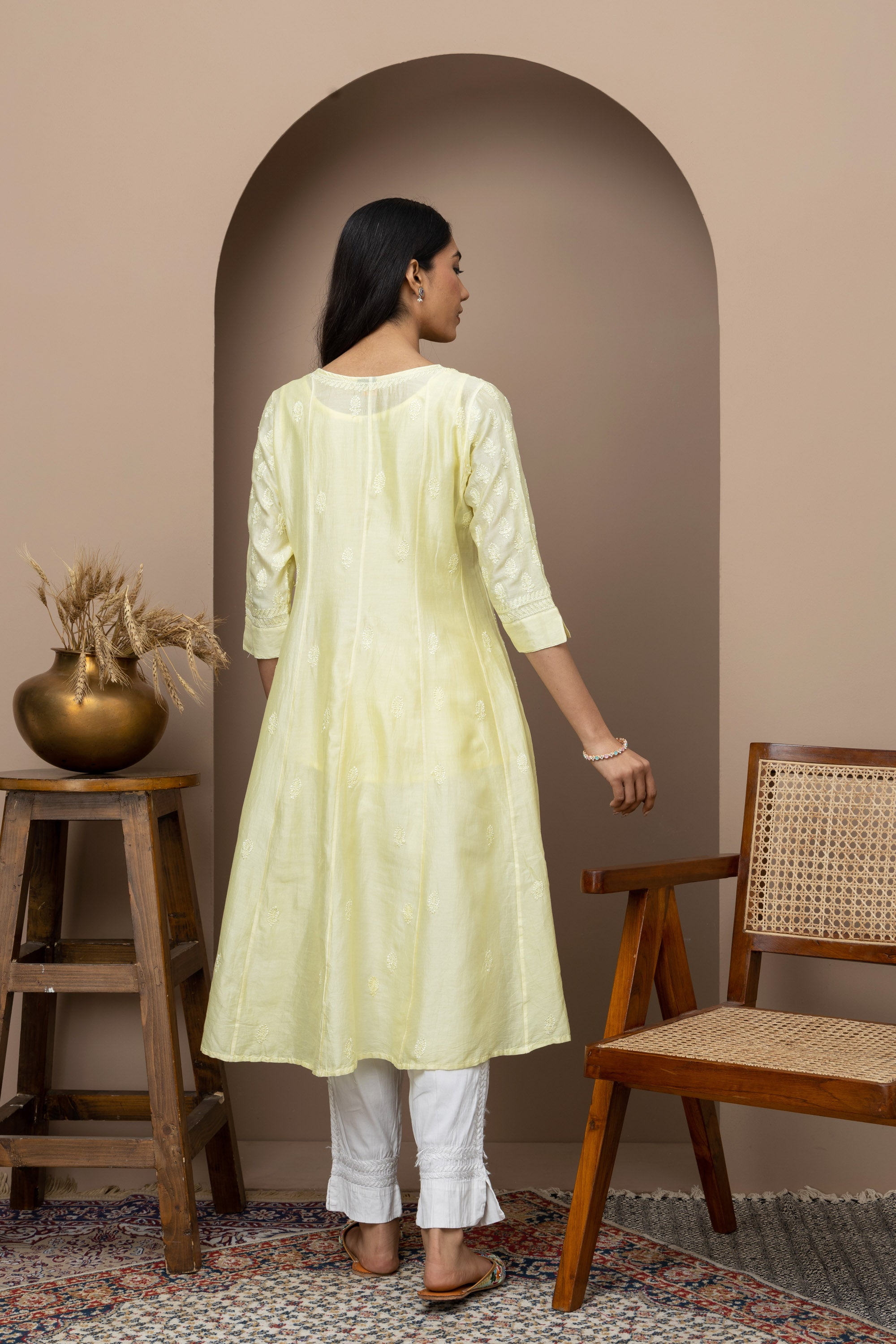 Pastel Yellow Chikankari Cotton Kurti – Elegant Handcrafted Lucknowi Embroidery