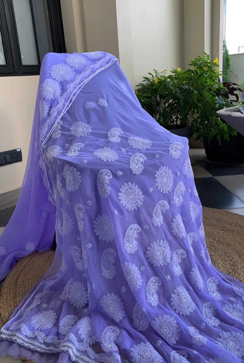 Elegant Embroidered Saree with Unstitched Blouse Piece