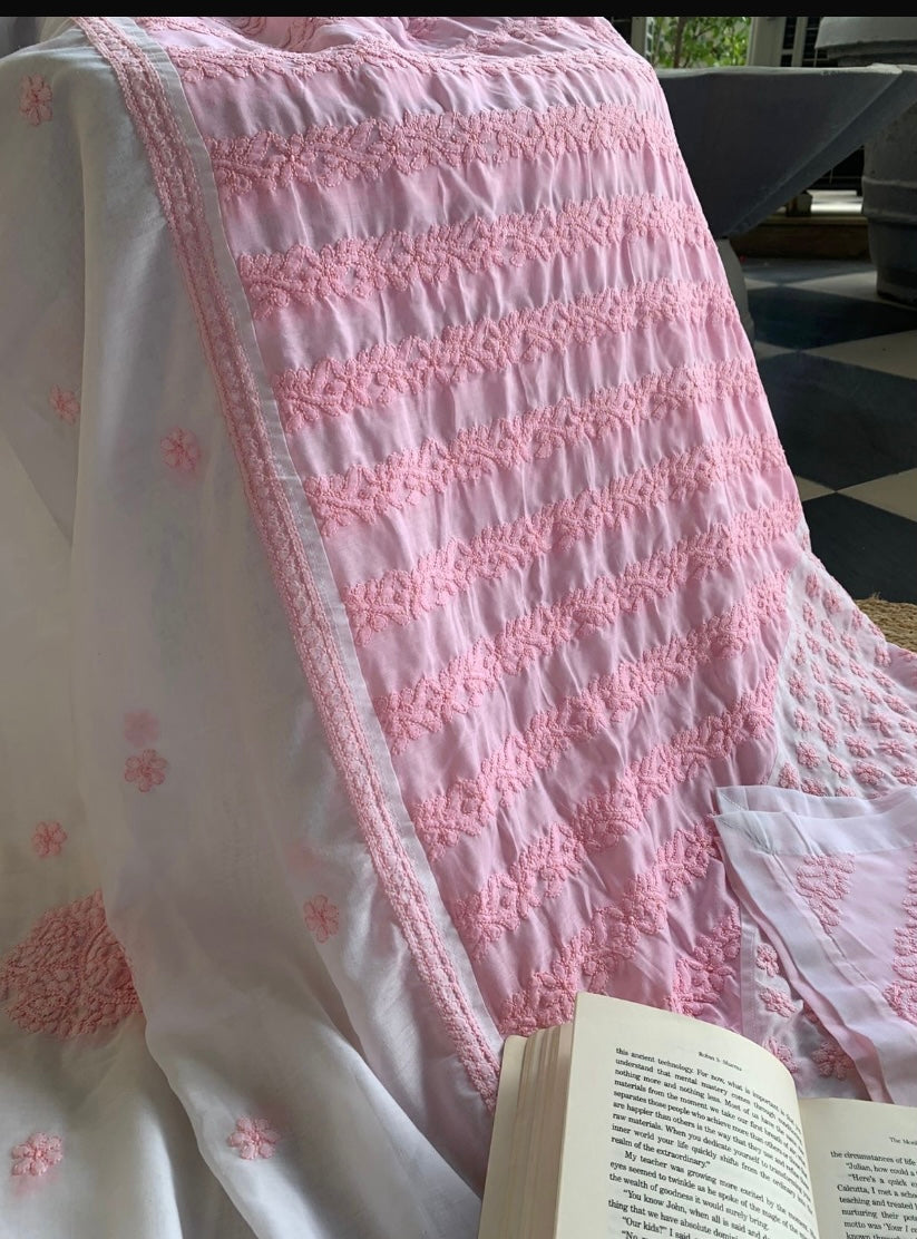Soft Pink Chikankari Embroidered Bedsheet Set